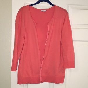 Three quarter sleeve cardigan